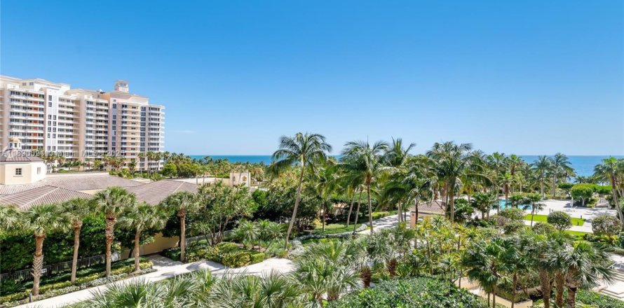 Condominio en Key Biscayne, Florida, 3 dormitorios  № 1939266