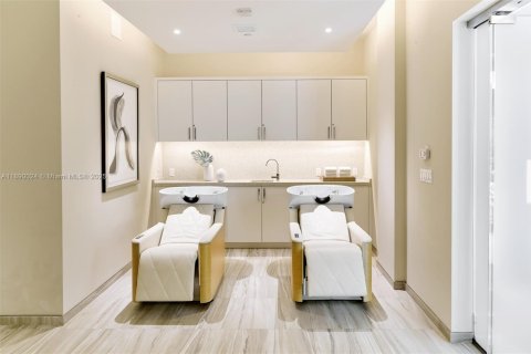 Condominio en venta en Key Biscayne, Florida, 3 dormitorios, 233.18 m2 № 1939266 - foto 19