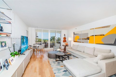 Condominio en venta en Key Biscayne, Florida, 3 dormitorios, 233.18 m2 № 1939266 - foto 2