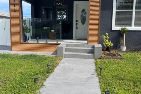 Villa ou maison à vendre à Tampa, Floride: 3 chambres, 111.48 m2 № 2396611 - photo 4