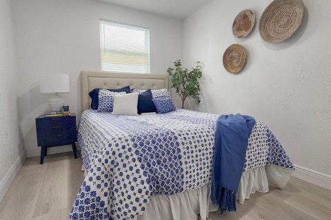 Villa ou maison à vendre à Tampa, Floride: 3 chambres, 111.48 m2 № 2396611 - photo 21
