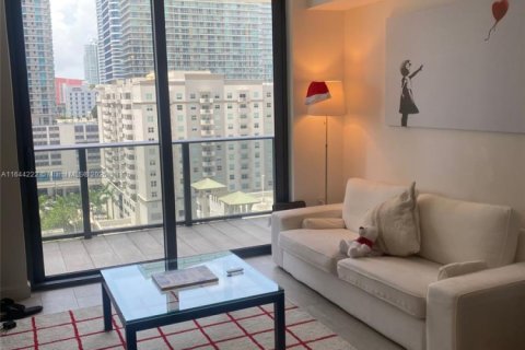 Condo in Miami, Florida, 1 bedroom  № 1763340 - photo 26
