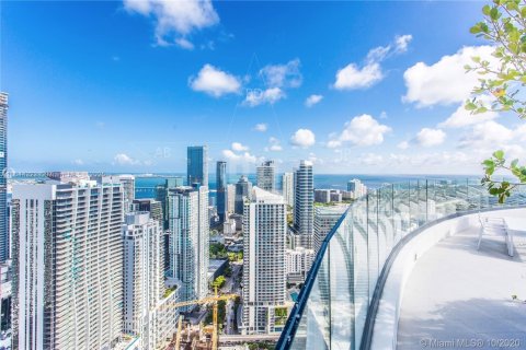 Condo in Miami, Florida, 1 bedroom  № 1763340 - photo 16