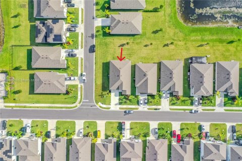 Villa ou maison à vendre à Lehigh Acres, Floride: 4 chambres, 179.95 m2 № 1839719 - photo 20