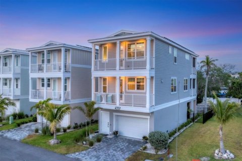 Villa ou maison à HUNTERS POINT à Cortez, Floride 3 chambres, 155.89 m2 № 2095886