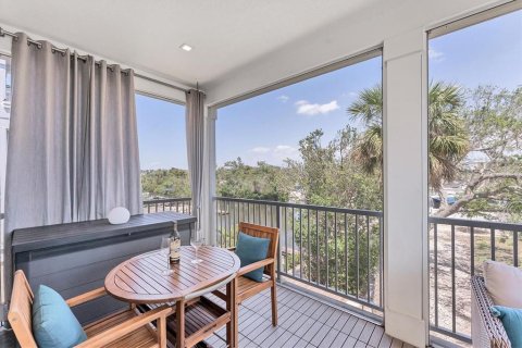 House in HUNTERS POINT in Cortez, Florida 3 bedrooms, 155.89 sq.m. № 2095886 - photo 12