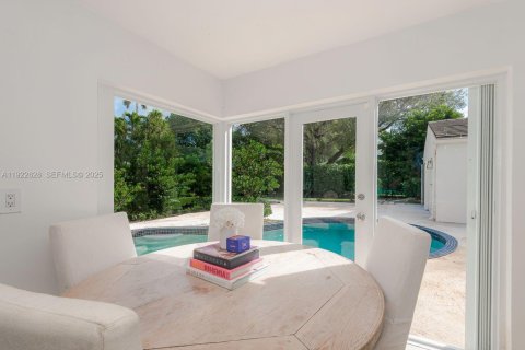 Купить виллу или дом в Корал-Гейблс, Флорида 5 спален, 411.46м2, № 1997231 - фото 27