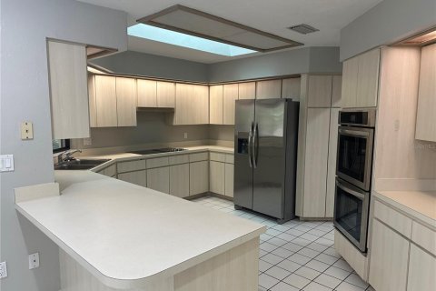 House in Gainesville, Florida 5 bedrooms, 267.93 sq.m. № 2150937 - photo 9