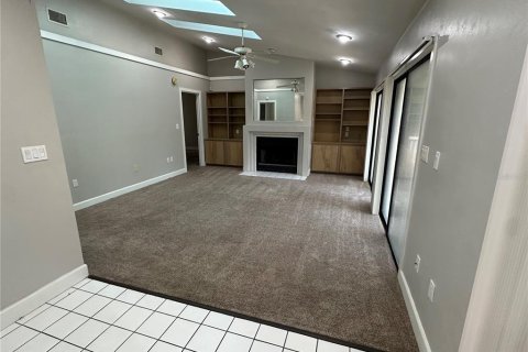 House in Gainesville, Florida 5 bedrooms, 267.93 sq.m. № 2150937 - photo 12