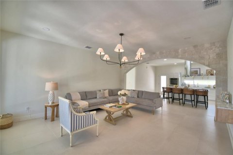 Villa ou maison à vendre à Polk City, Floride: 4 chambres, 215.16 m2 № 1792866 - photo 4