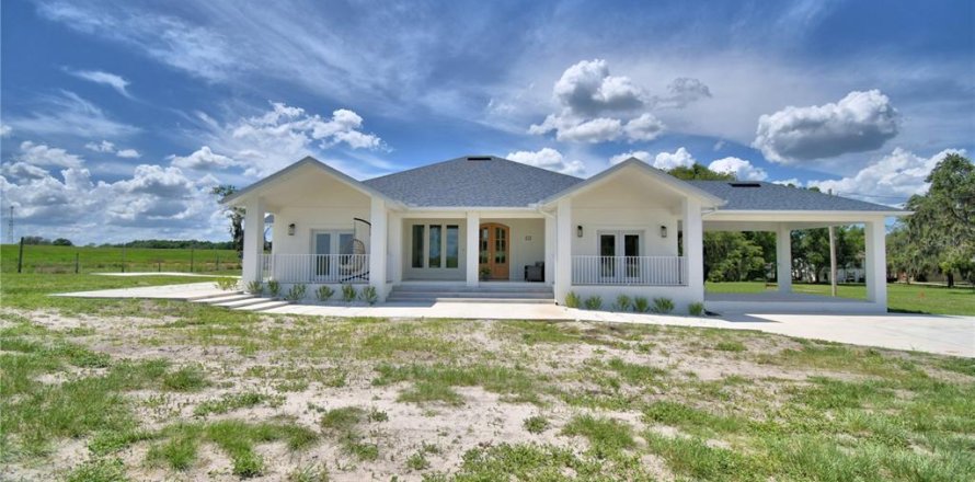 Villa ou maison à Polk City, Floride 4 chambres, 215.16 m2 № 1792866