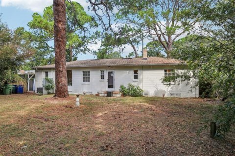 House in Tampa, Florida 3 bedrooms, 116.31 sq.m. № 2143213 - photo 26