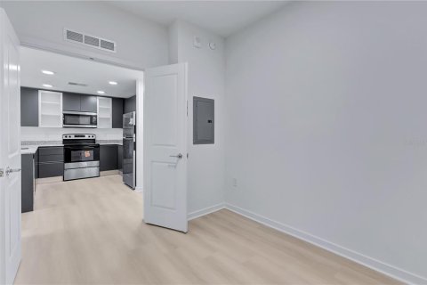 Copropriété à louer à Orlando, Floride: 2 chambres, 95.04 m2 № 2408571 - photo 13