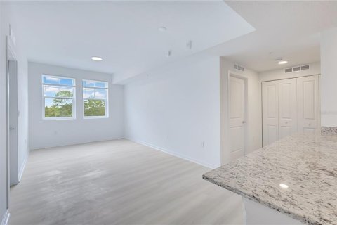 Copropriété à louer à Orlando, Floride: 2 chambres, 95.04 m2 № 2408571 - photo 5