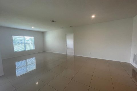 Villa ou maison à louer à Clermont, Floride: 4 chambres, 171.4 m2 № 1912789 - photo 9