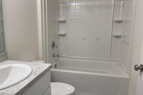 Casa en alquiler en Clermont, Florida, 4 dormitorios, 171.4 m2 № 1912789 - foto 3