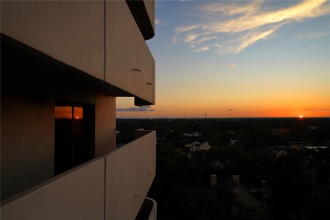 Condo in Tampa, Florida, 2 bedrooms № 2095611 - photo 28