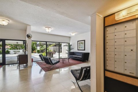 Condo in Tampa, Florida, 2 bedrooms № 2095611 - photo 6