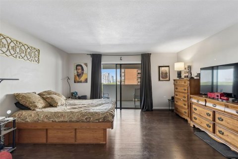 Condo in Tampa, Florida, 2 bedrooms № 2095611 - photo 23