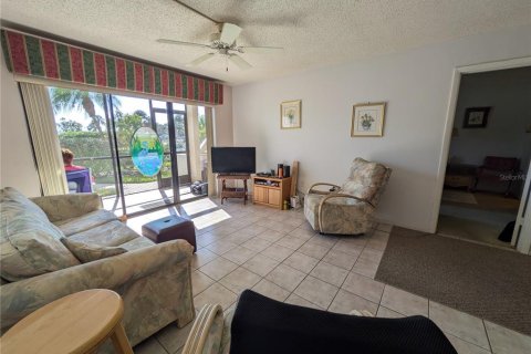 Condominio en venta en Bradenton, Florida, 2 dormitorios, 109.44 m2 № 2232872 - foto 5