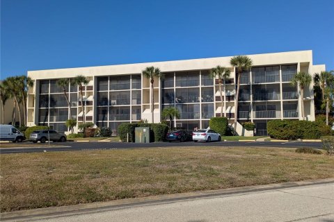 Condominio en Bradenton, Florida, 2 dormitorios № 2232872