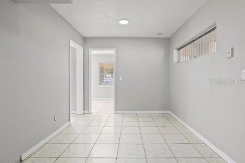 Casa en alquiler en Orlando, Florida, 3 dormitorios, 118.54 m2 № 1917067 - foto 7