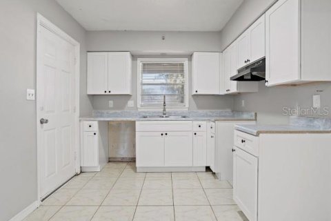 Casa en alquiler en Orlando, Florida, 3 dormitorios, 118.54 m2 № 1917067 - foto 3