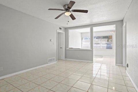 Casa en alquiler en Orlando, Florida, 3 dormitorios, 118.54 m2 № 1917067 - foto 6
