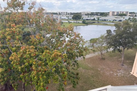 Copropriété à vendre à Delray Beach, Floride: 2 chambres, 98.48 m2 № 2081079 - photo 2