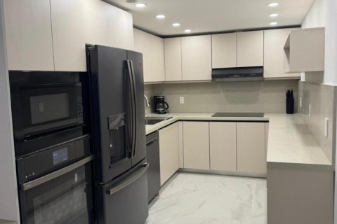 Купить кондоминиум в Хайленд-Бич, Флорида 4 комнаты, 102.19м2, № 2261441 - фото 7
