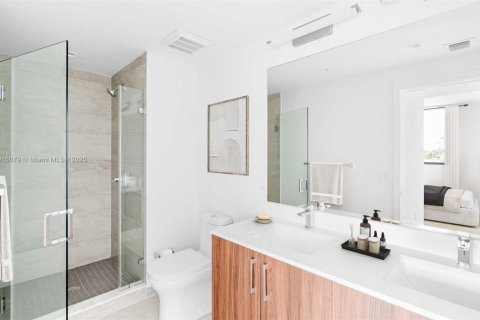Apartamento en alquiler en Miami, Florida, 1 dormitorio, 60.2 m2 № 2180774 - foto 18