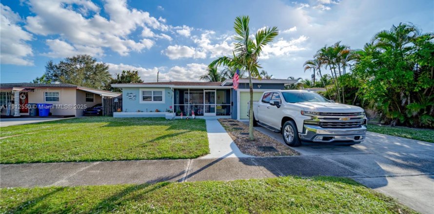 Casa en Hollywood, Florida 3 dormitorios, 118.64 m2 № 1969512