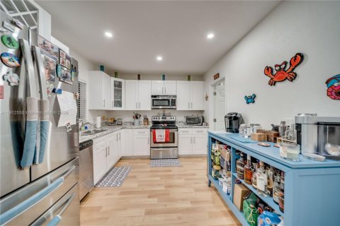 Casa en venta en Hollywood, Florida, 3 dormitorios, 118.64 m2 № 1969512 - foto 15