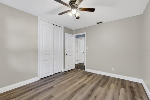 House in Winter Park, Florida 4 bedrooms, 154.22 sq.m. № 2266640 - photo 20