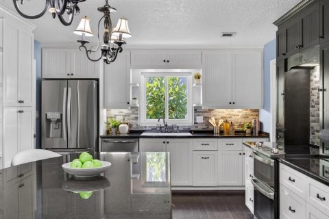 House in Winter Park, Florida 4 bedrooms, 154.22 sq.m. № 2266640 - photo 15