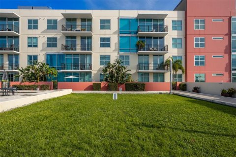 Condominio en venta en Tampa, Florida, 2 dormitorios, 97.55 m2 № 2391123 - foto 27
