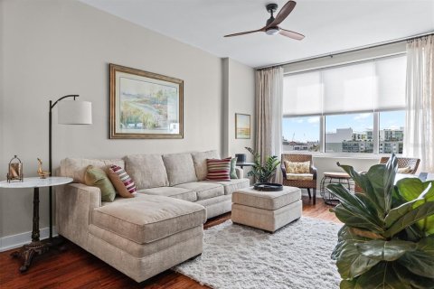 Condominio en venta en Tampa, Florida, 2 dormitorios, 97.55 m2 № 2391123 - foto 5