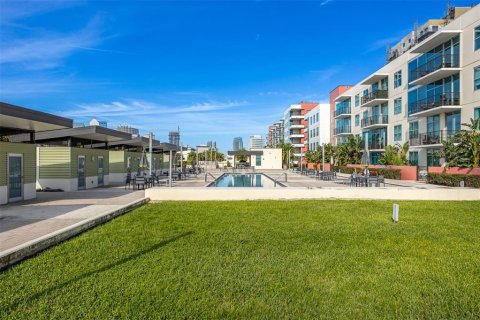 Condominio en venta en Tampa, Florida, 2 dormitorios, 97.55 m2 № 2391123 - foto 28