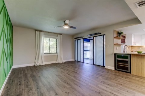 Condo in Clearwater, Florida, 2 bedrooms  № 2202654 - photo 21