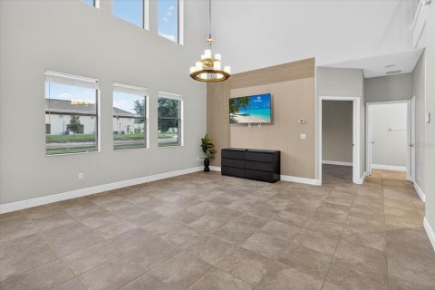 House in Lakeland, Florida 5 bedrooms, 319.58 sq.m. № 2231518 - photo 27