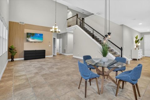 House in Lakeland, Florida 5 bedrooms, 319.58 sq.m. № 2231518 - photo 29