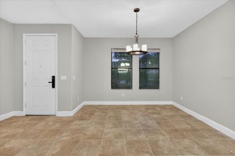 House in Lakeland, Florida 5 bedrooms, 319.58 sq.m. № 2231518 - photo 5