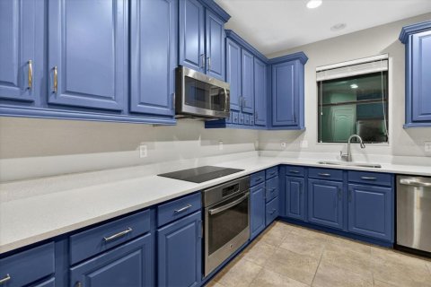 House in Lakeland, Florida 5 bedrooms, 319.58 sq.m. № 2231518 - photo 24