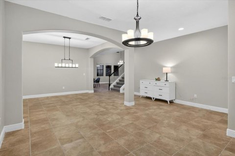 House in Lakeland, Florida 5 bedrooms, 319.58 sq.m. № 2231518 - photo 15