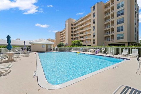 Copropriété à vendre à Bradenton, Floride: 1 chambre, 92.44 m2 № 1880570 - photo 12