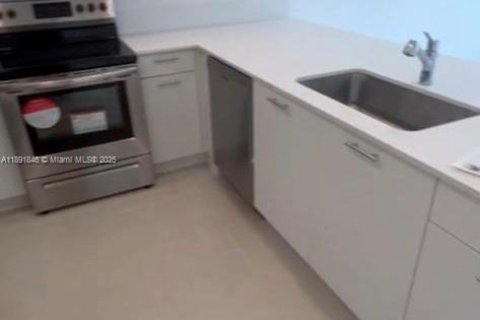 Townhouse in Miami, Florida 3 bedrooms, 129.41 sq.m. № 1943902 - photo 4