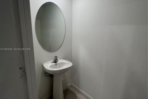 Townhouse in Miami, Florida 3 bedrooms, 129.41 sq.m. № 1943902 - photo 21
