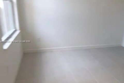 Townhouse in Miami, Florida 3 bedrooms, 129.41 sq.m. № 1943902 - photo 3