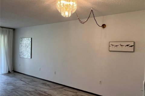 Купить кондоминиум в Ларго, Флорида 5 комнат, 73.86м2, № 2104877 - фото 8