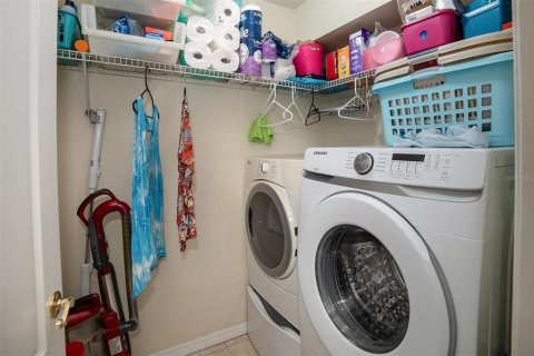 Adosado en venta en Lake Mary, Florida, 3 dormitorios, 168.06 m2 № 1657763 - foto 19